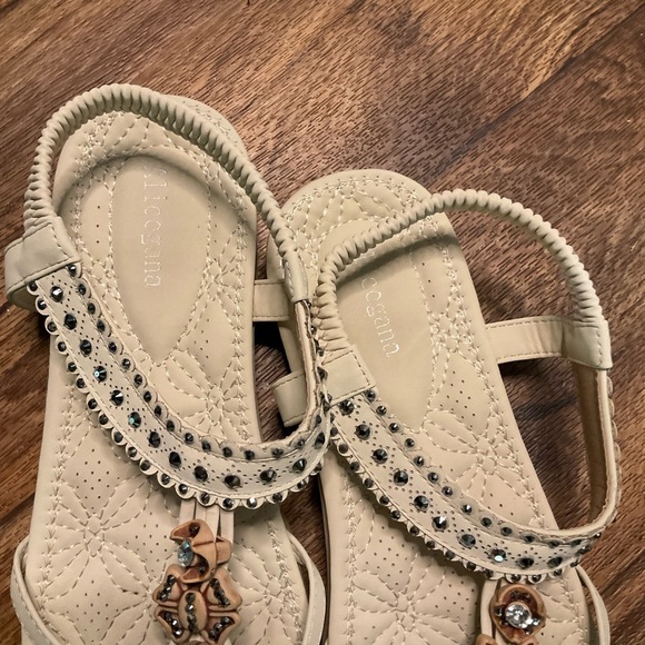 Alicegana Womens 11 Sandals Shoes Comfort Walking Non Slip Jeweled Bohemian Flat - Picture 4 of 9